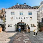 Apartment Dinbnb I 300m To Bryggen & Floien I Renovated 2023 *